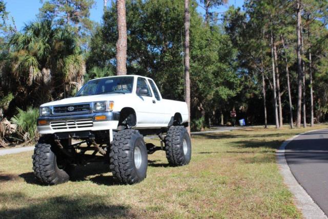 1994 Toyota CLEAN. NOT A TACOMA! - photo 3