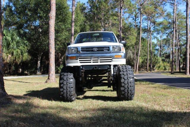 1994 Toyota CLEAN. NOT A TACOMA! - photo 4