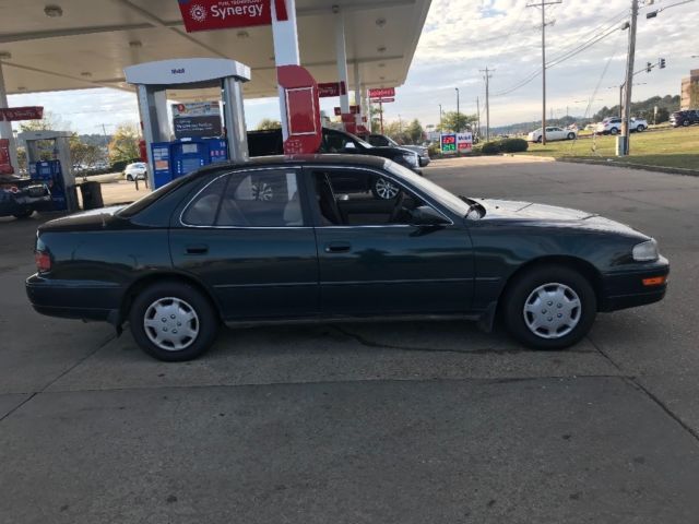 1994 Toyota Camry Le - photo 2