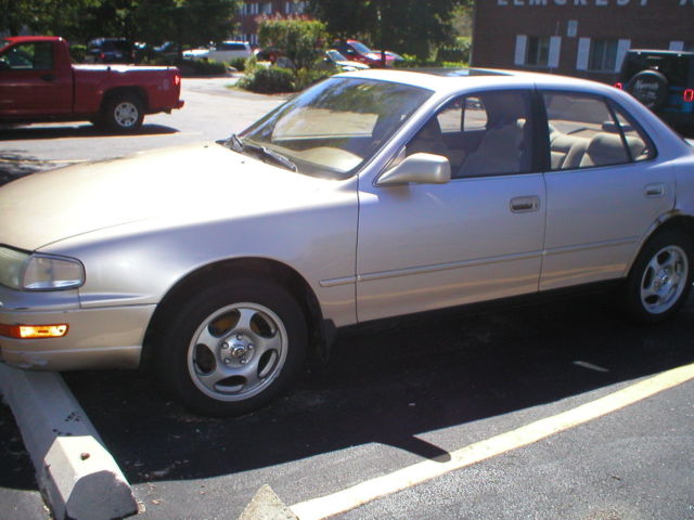 1994 Toyota Camry - photo 2