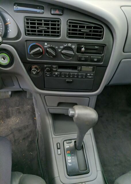 1994 Toyota Camry LE - photo 8