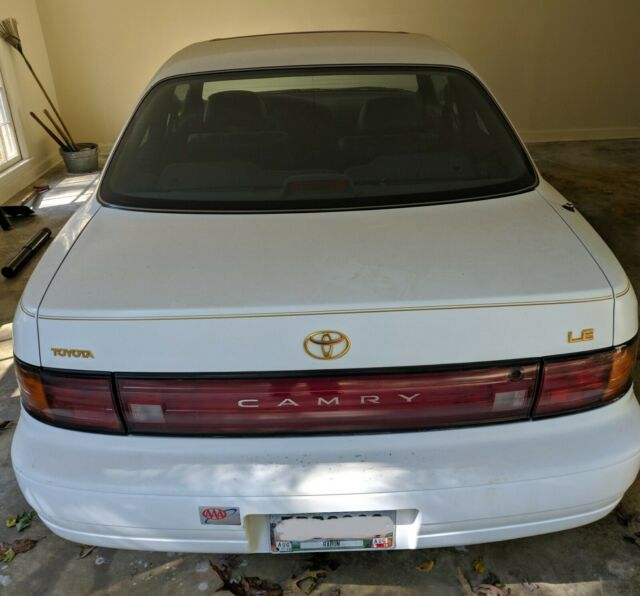 1994 Toyota Camry LE - photo 9