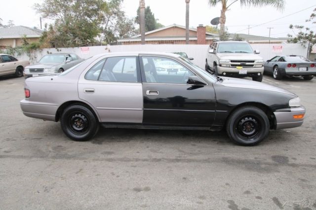1994 Toyota Camry LE - photo 6