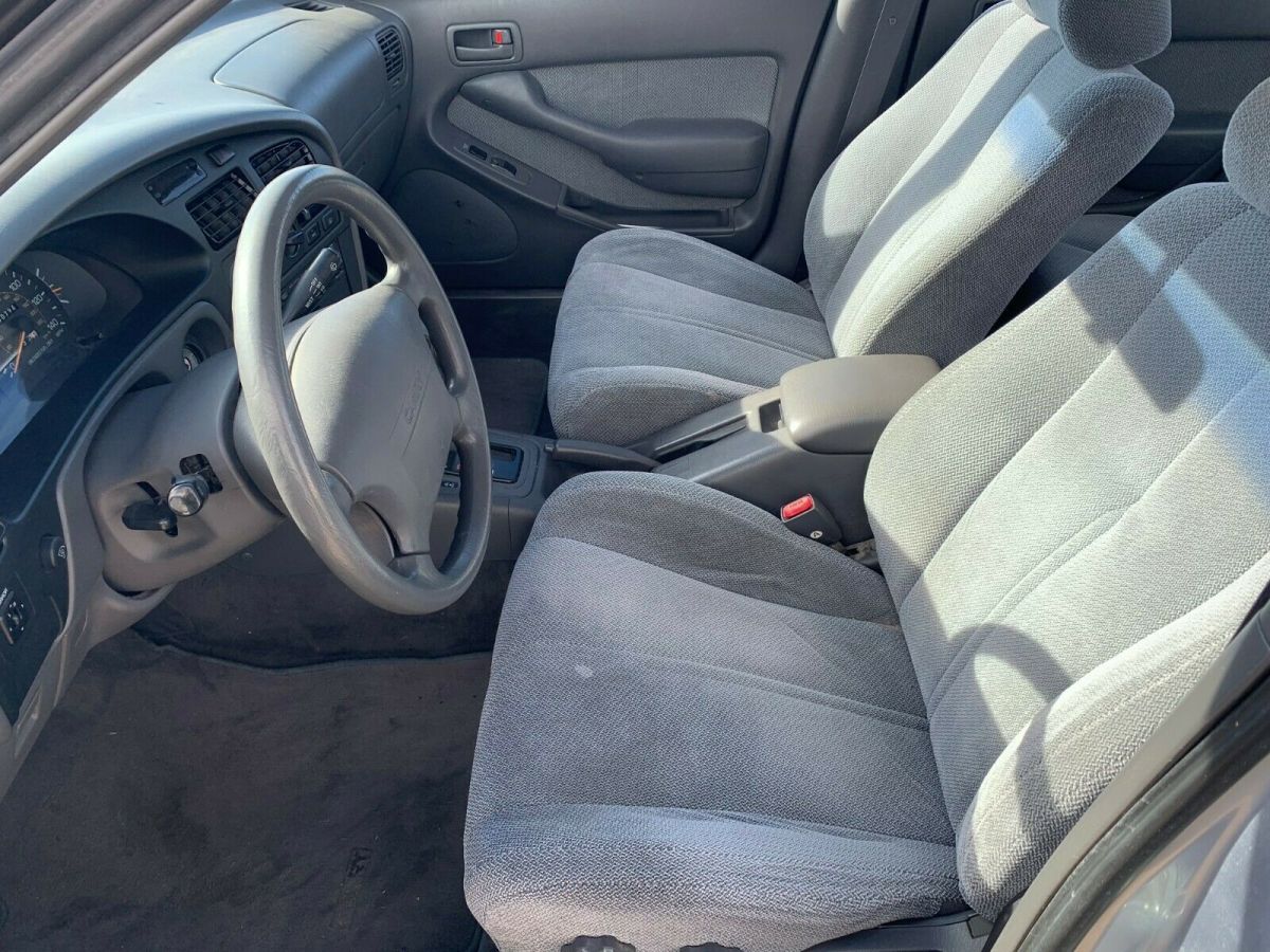 1994 Toyota Camry LE - photo 11
