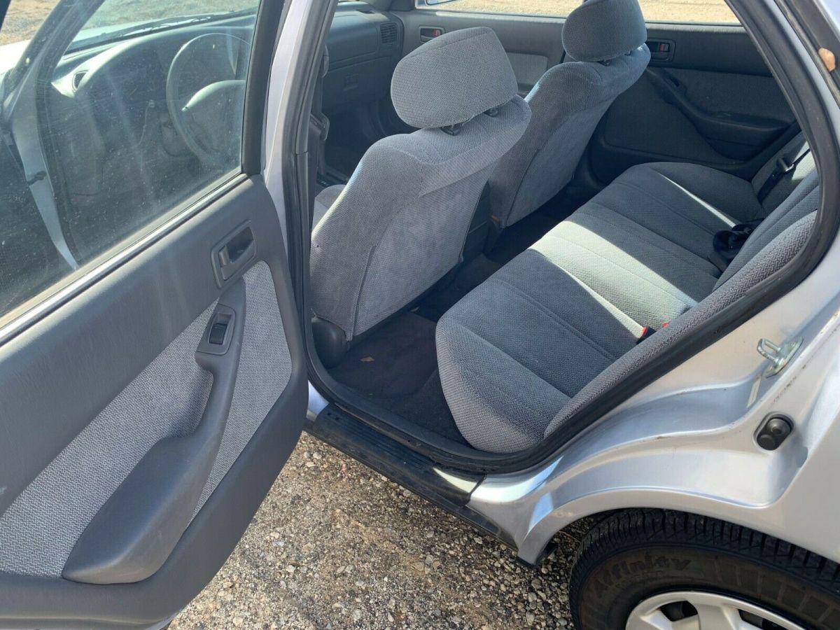 1994 Toyota Camry LE - photo 12