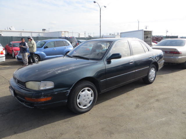 1994 Toyota Camry LE Sedan 4-Door - photo 8