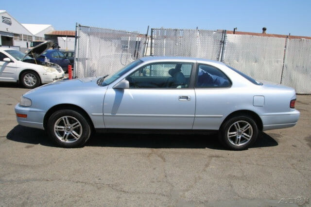 1994 Toyota Camry LE V6 - photo 2