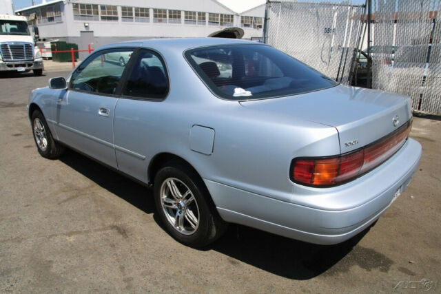 1994 Toyota Camry LE V6 - photo 3