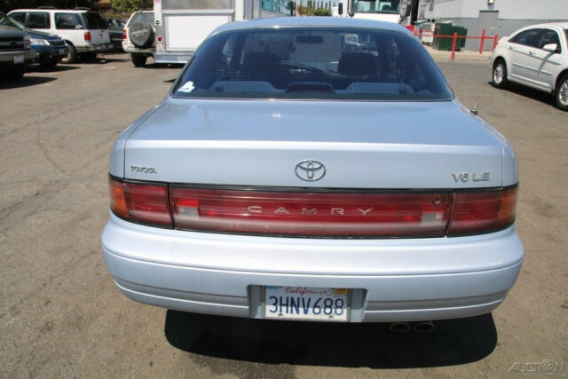 1994 Toyota Camry LE V6 - photo 4