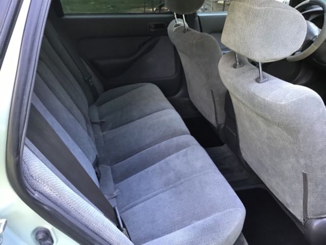 1994 Toyota Camry LE - photo 5