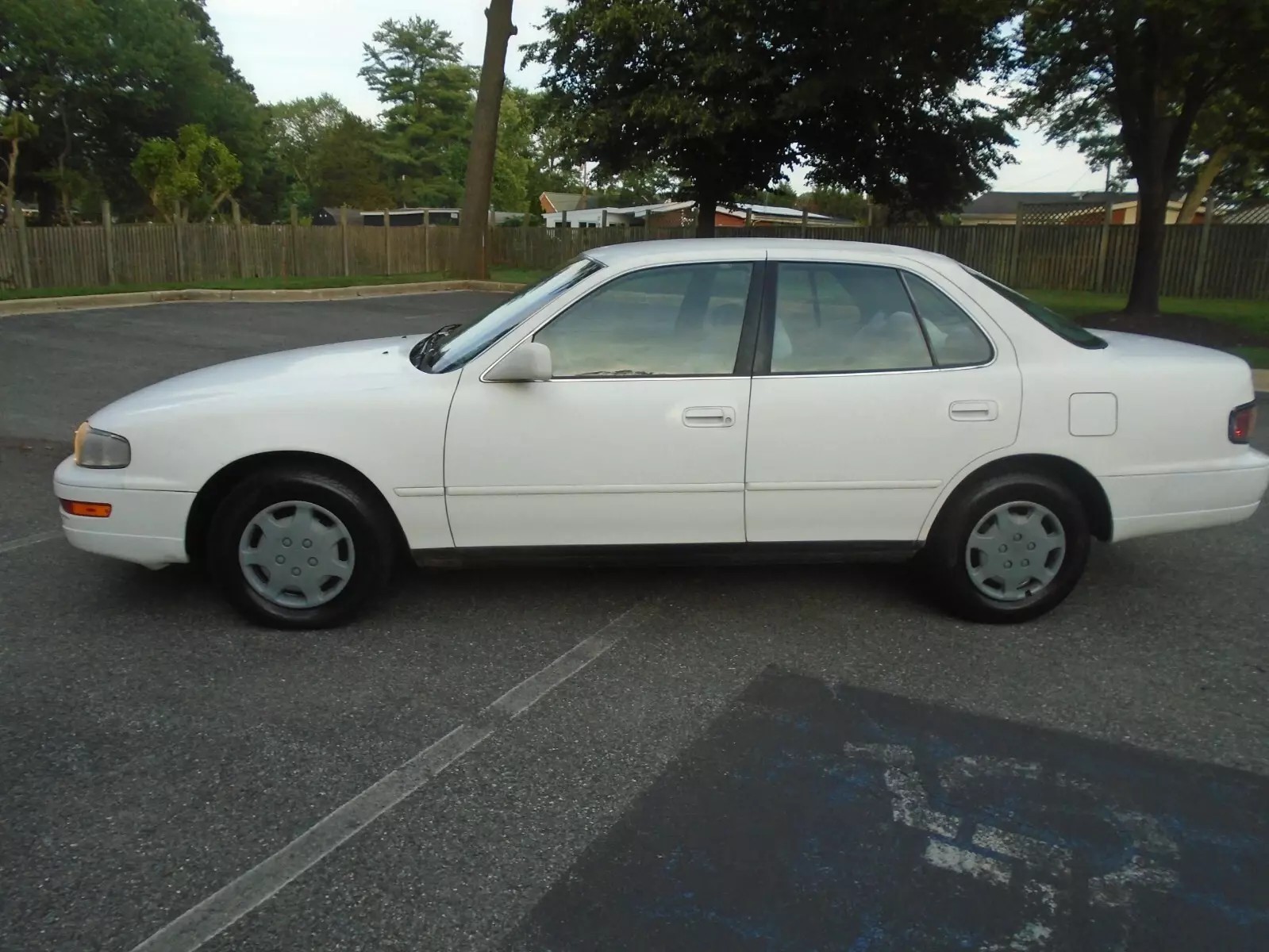 1994 Toyota Camry - photo 2