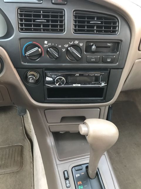 1994 Toyota Camry Wagon LE V6 - photo 3