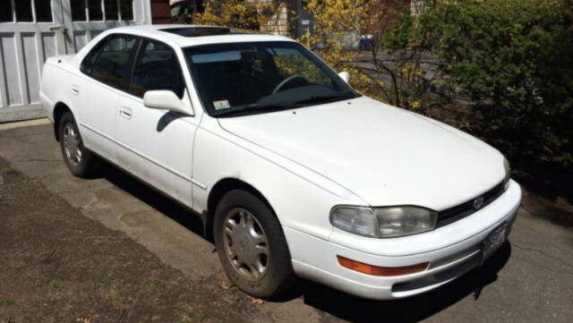1994 Toyota Camry XLE Sedan 4-Door - photo 7