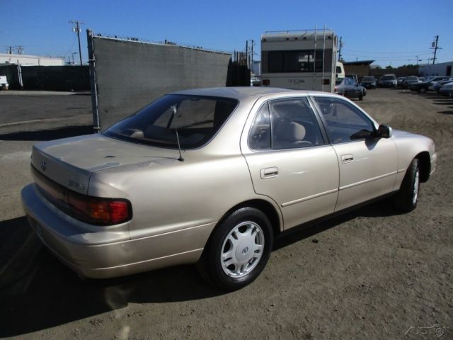 1994 Toyota Camry XLE V6 - photo 4