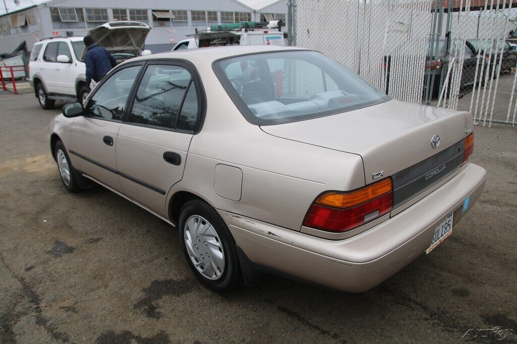 1994 Toyota Corolla DX - photo 4