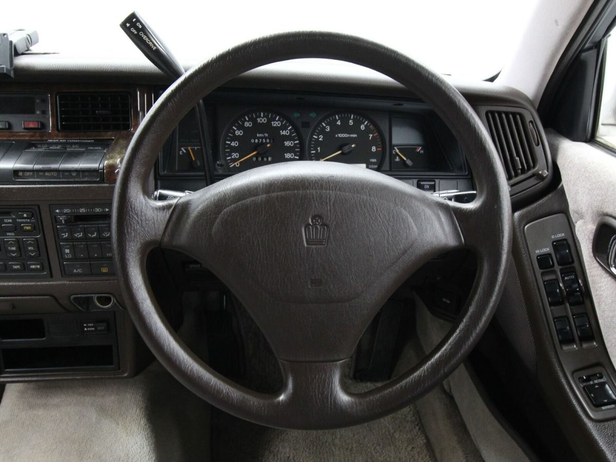 1994 Toyota Crown - photo 11
