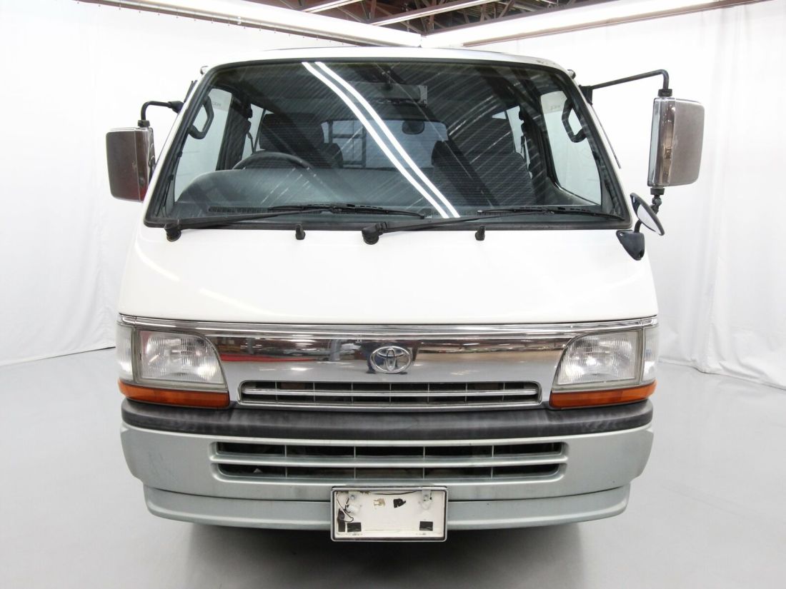 1994 Toyota HiAce - photo 4