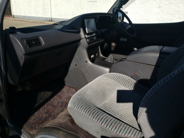 1994 Toyota Hiace - photo 13
