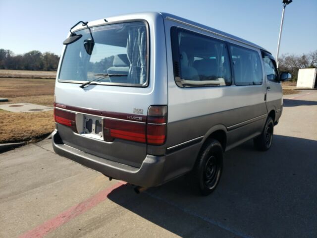 1994 Toyota Hiace - photo 9