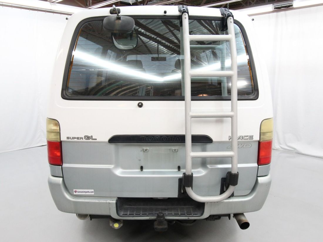 1994 Toyota HiAce - photo 8