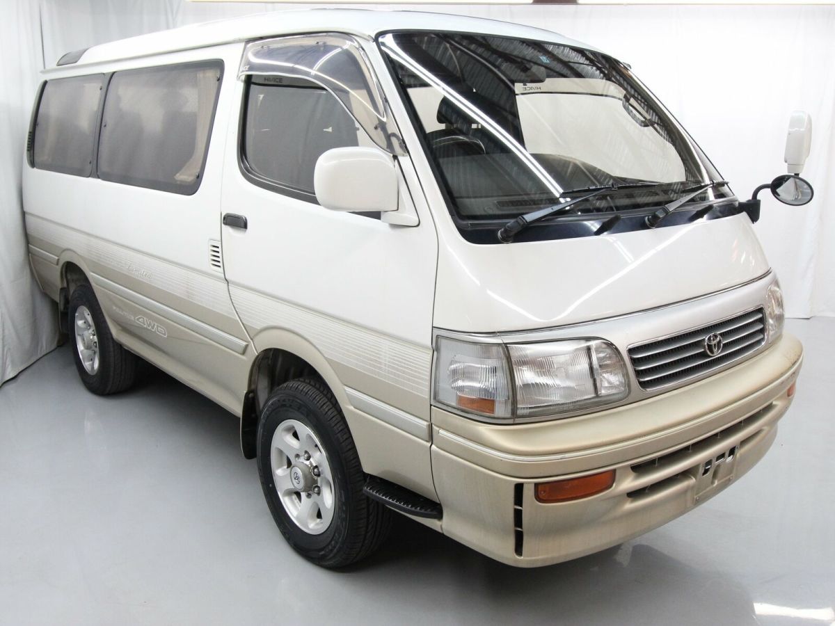 1994 Toyota HiAce S Custom 4WD - photo 2