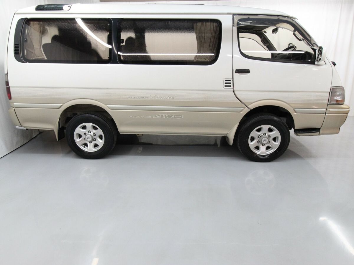 1994 Toyota HiAce S Custom 4WD - photo 9