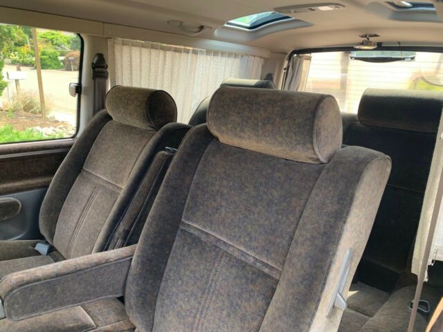 1994 Toyota Hiace - photo 9