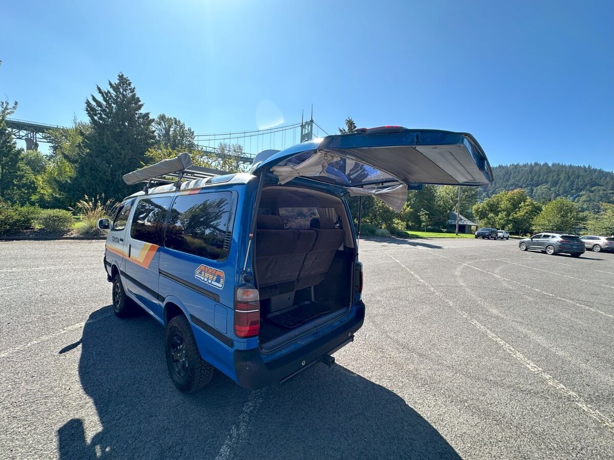 1994 Toyota Hiace - photo 11