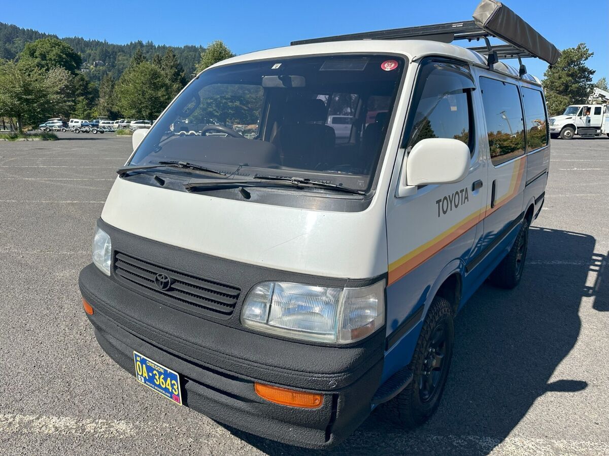 1994 Toyota Hiace - photo 8