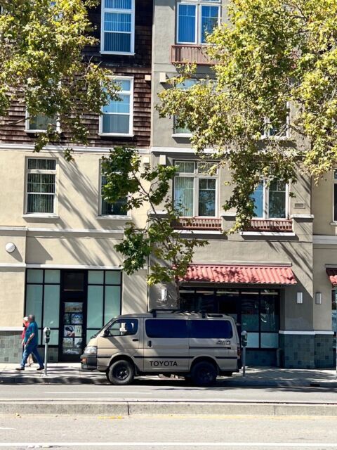 1994 Toyota Hiace Camper Van - photo 3