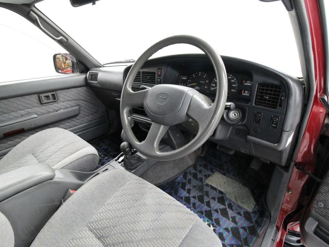 1994 Toyota HiLux Surf SSRX - photo 10