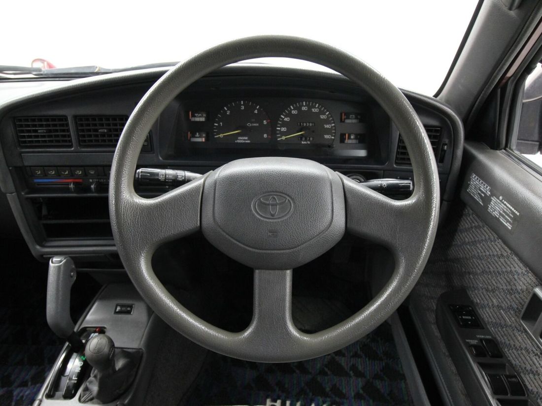 1994 Toyota HiLux Surf SSRX - photo 11