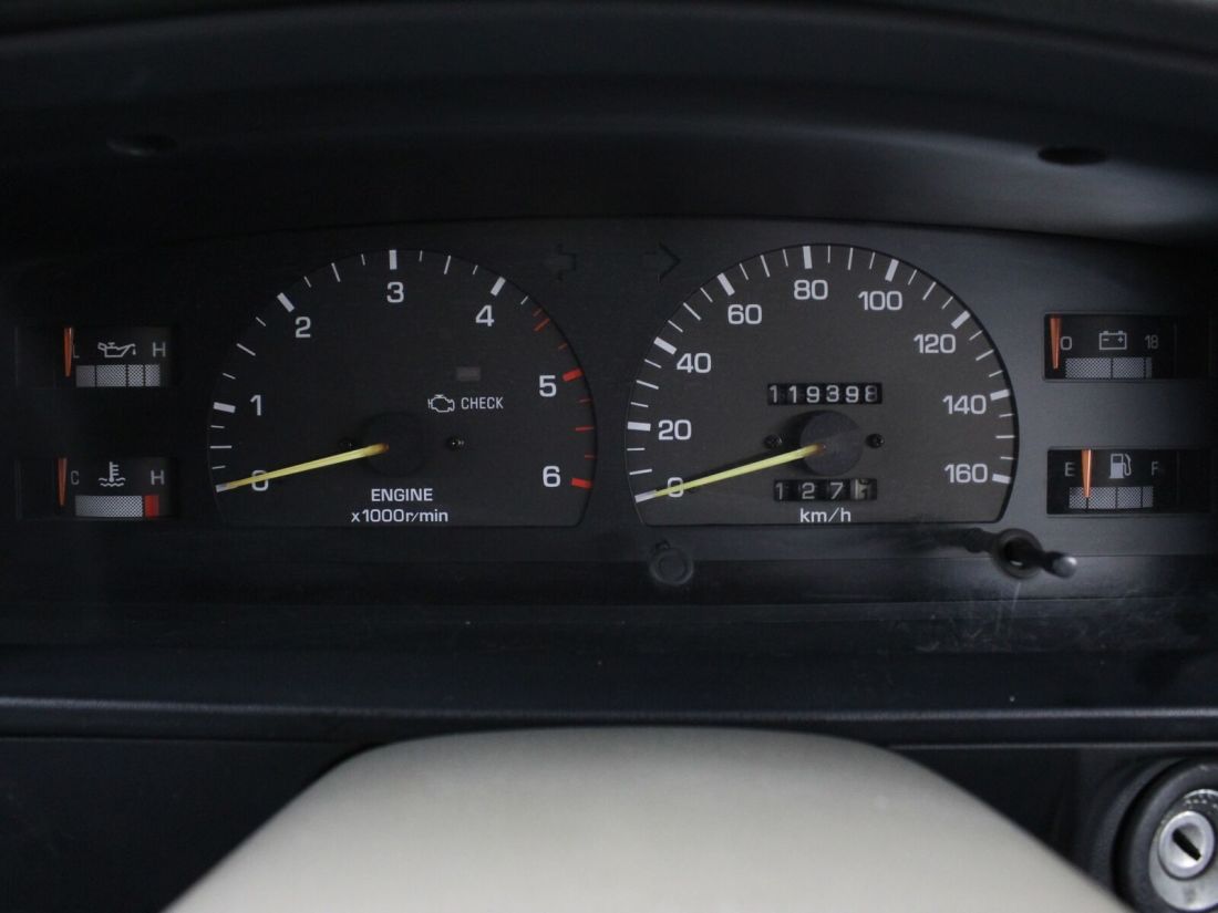 1994 Toyota HiLux Surf SSRX - photo 12