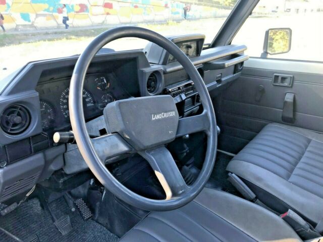 1994 Toyota Land Cruiser - photo 8