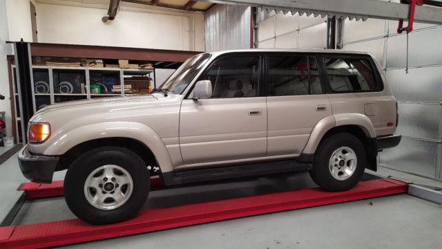 1994 Toyota Land Cruiser Luxury Edition - photo 3