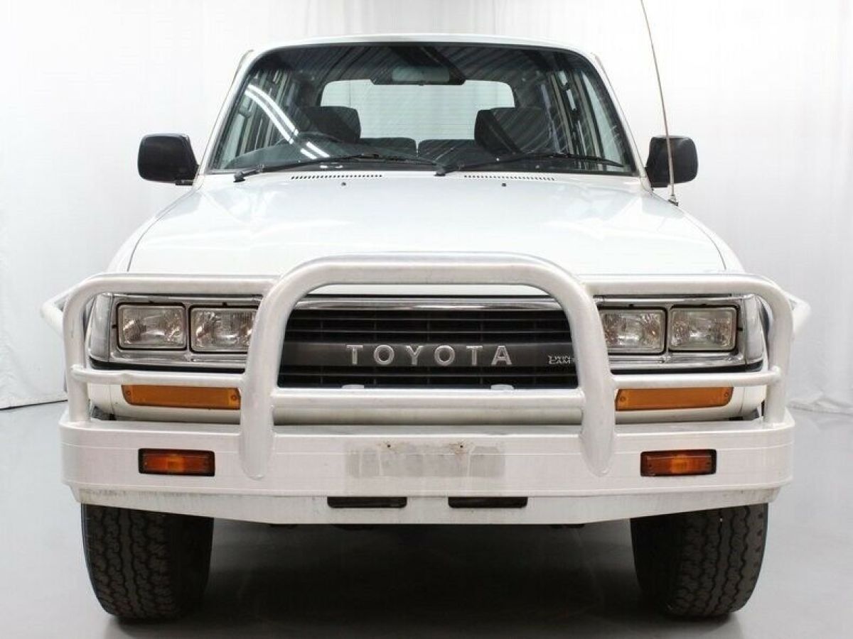 1994 Toyota Land Cruiser GXL - photo 2