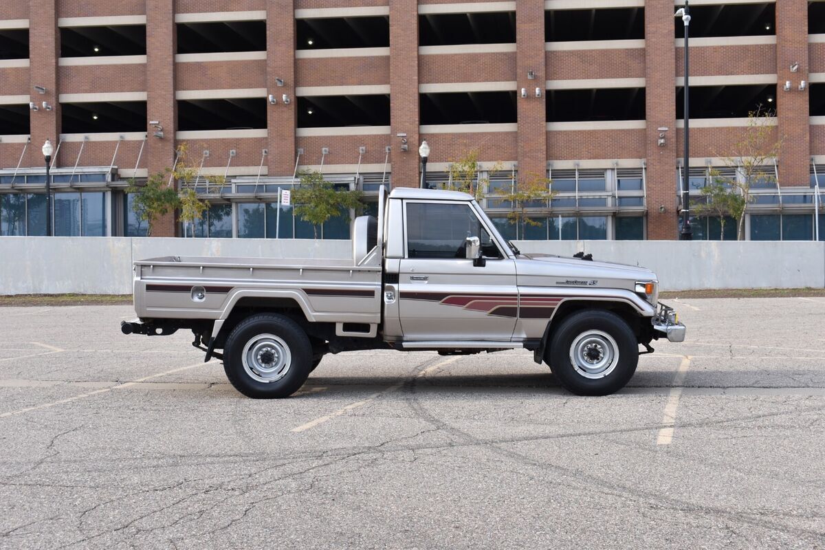 1994 Toyota Land Cruiser - photo 3