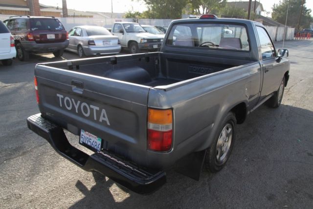 1994 Toyota Pickup Reg. Cab 2WD - photo 3