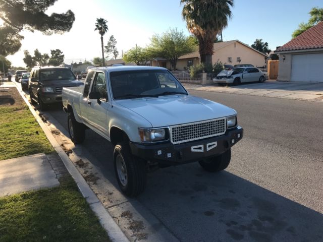 1994 Toyota XLX HTP EXT CAB (CLUB CAB) - photo 4