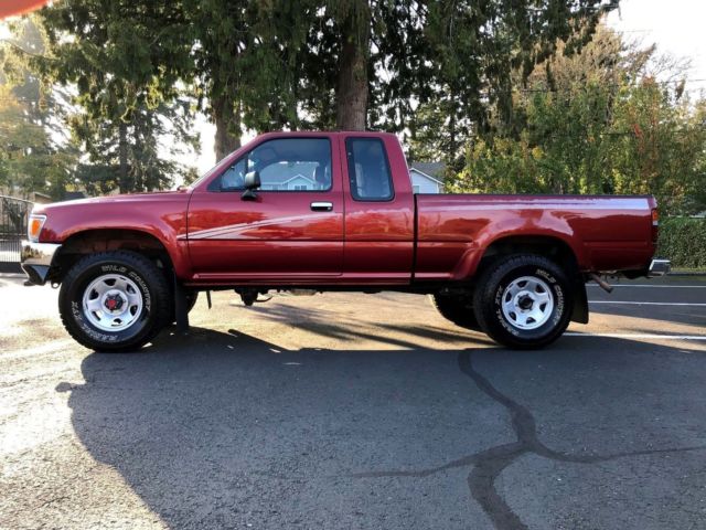 1994 Toyota Pickup 4x4 Extra Cab 5-Speed 22RE 4'Cyl EFI 111k Orig Miles 1-Owner 1994 Toyota Tacoma SR5