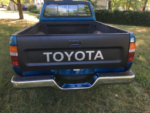 1994 Toyota Pickup - photo 12