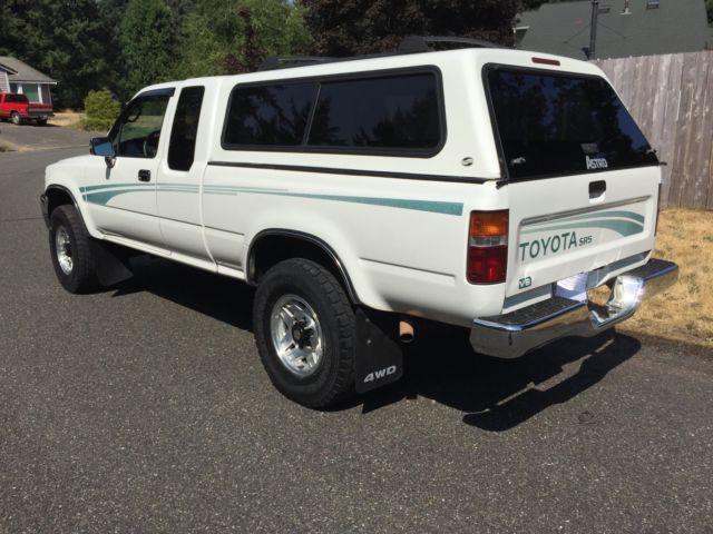 1994 Toyota Tacoma SR5 - photo 4