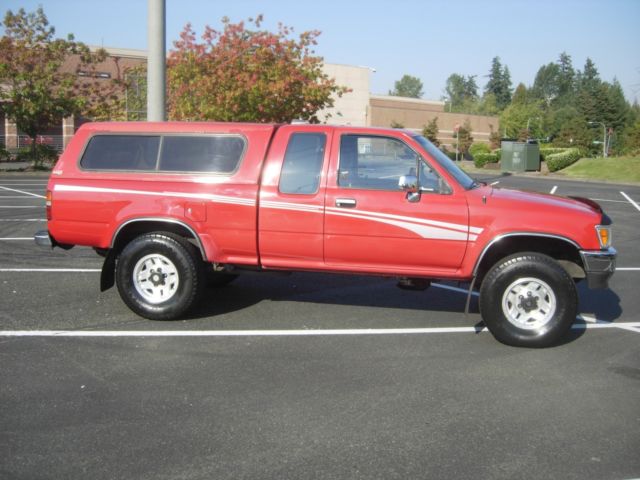 1994 Toyota Tacoma Pickup 4x4 SR5 - photo 2