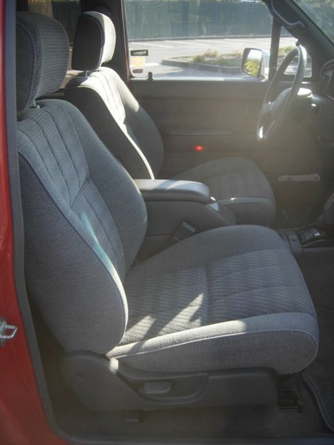 1994 Toyota Tacoma Pickup 4x4 SR5 - photo 9