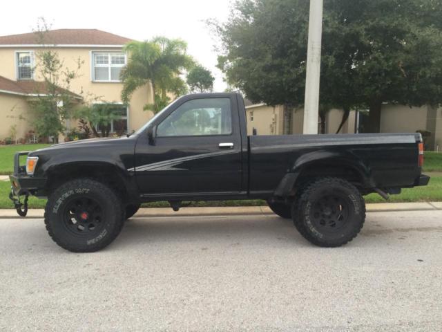 1994 Toyota Pickup Base Standard Cab Pickup 2-Door 2.4L - Warn Bumpers - Winch 1994 Toyota Other Base Standard Cab Pickup 2-Door