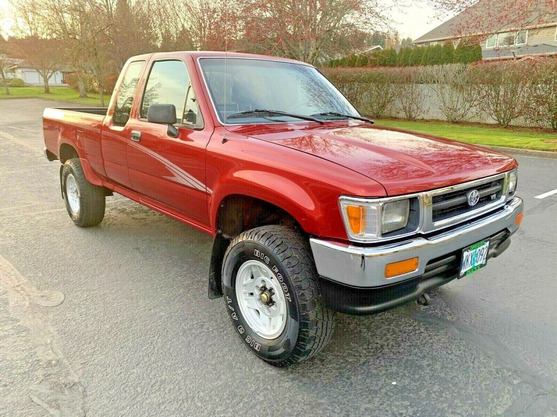1994 Toyota Pickup Extended Cab 4WD with Only 136k Original Miles V6 Clean title 1994 Toyota Pickup DX