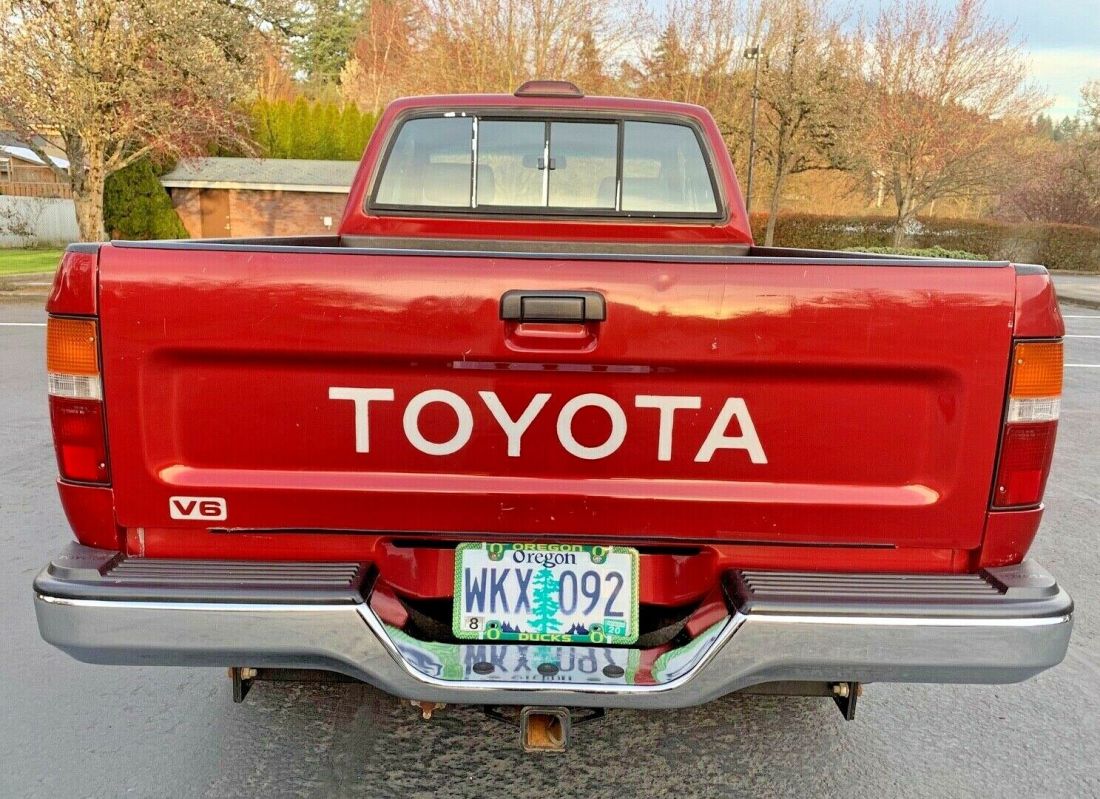 1994 Toyota Pickup DX - photo 10