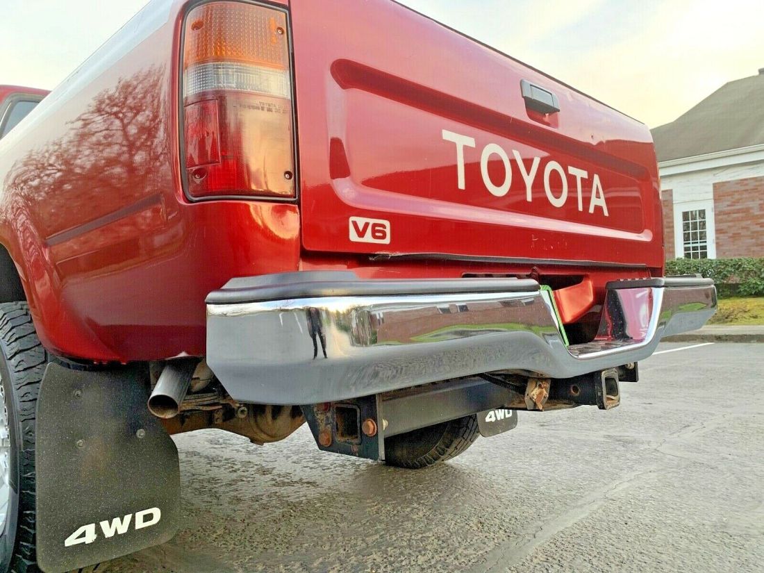 1994 Toyota Pickup DX - photo 8