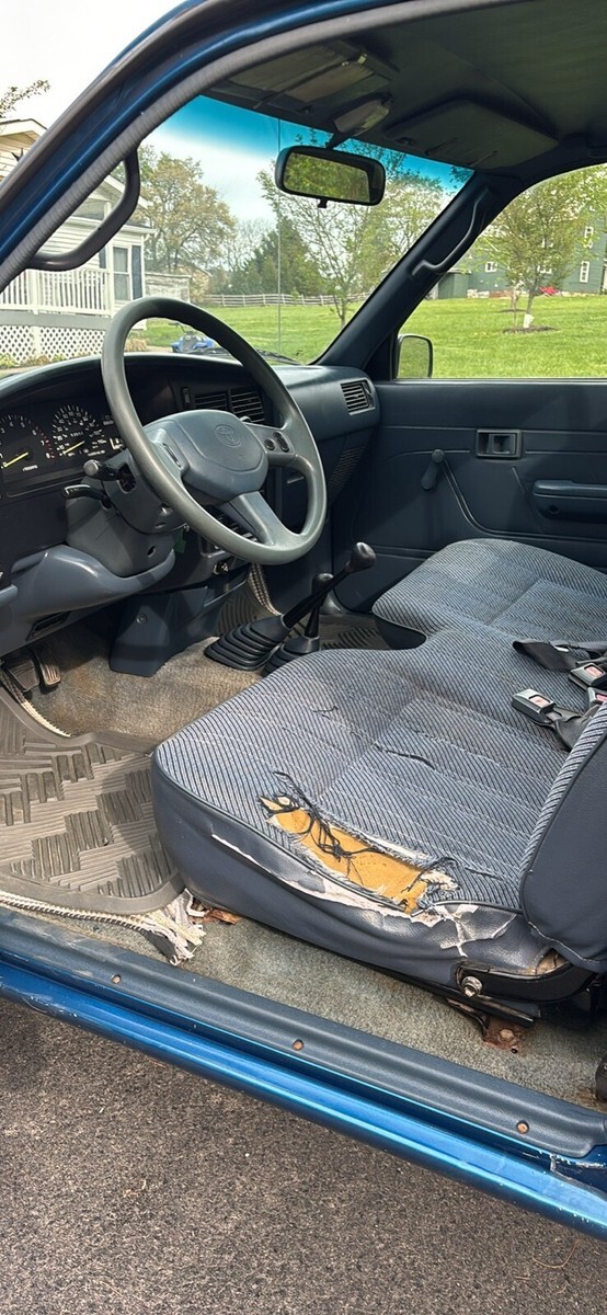 1994 Toyota Tacoma 1/2 TON SHORT WHEELBASE DX - photo 5