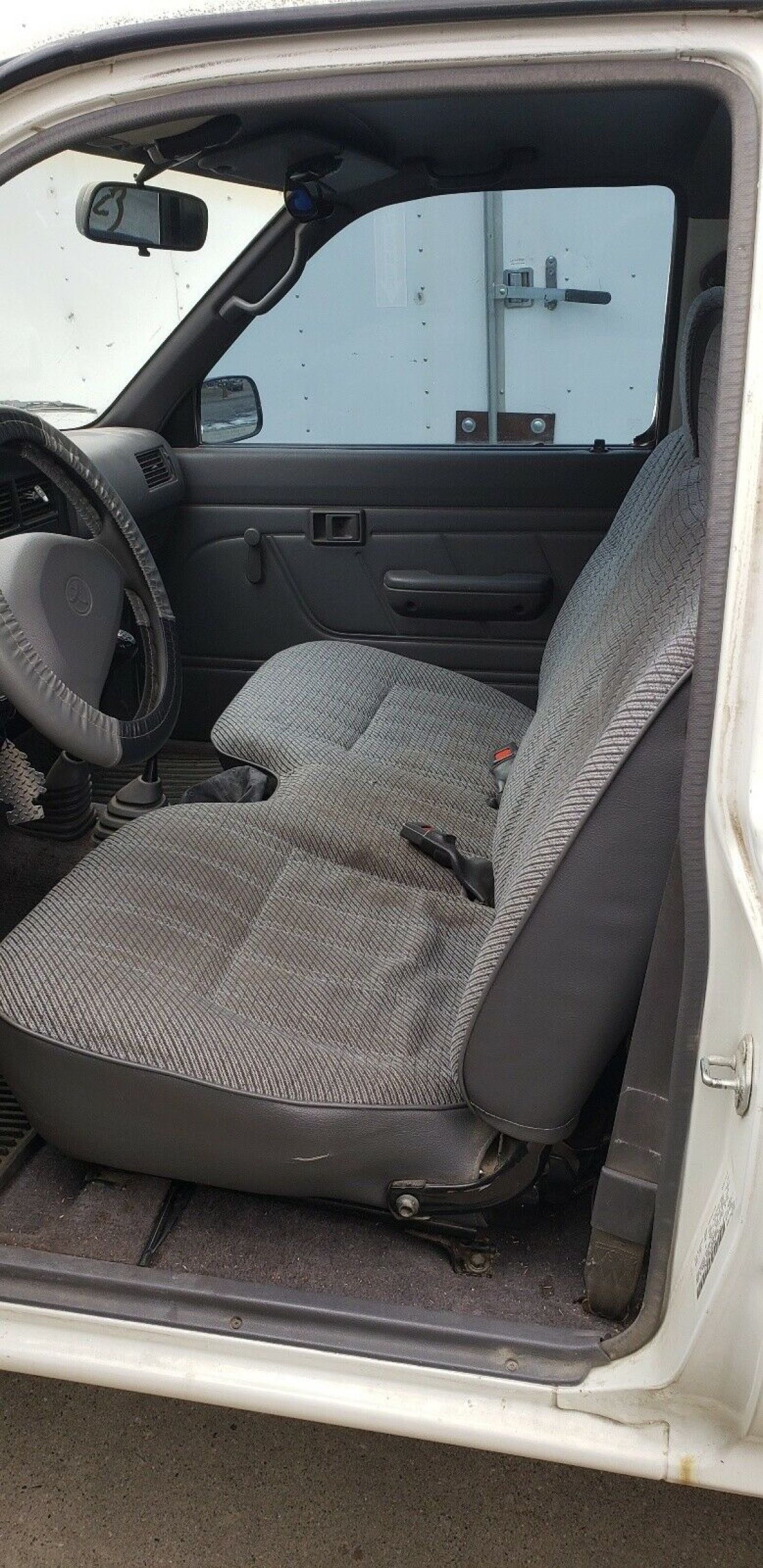 1994 Toyota Pickup 1/2 TON SHORT WHEELBASE - photo 10
